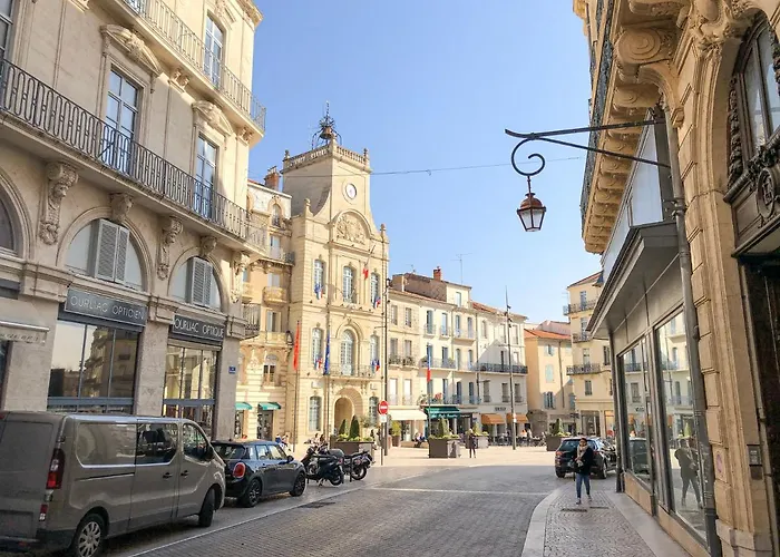Place De La Mairie, Art Apartment Beziers