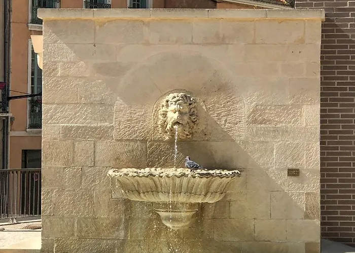 Apartment Place De La Mairie, Art Beziers