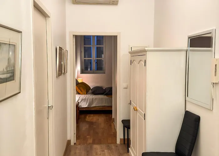 Place De La Mairie, Art Apartment Beziers